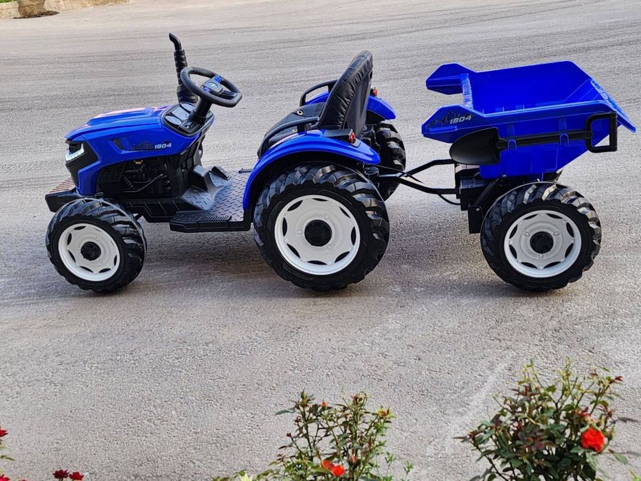 Pultli moshina. Siniy traktor