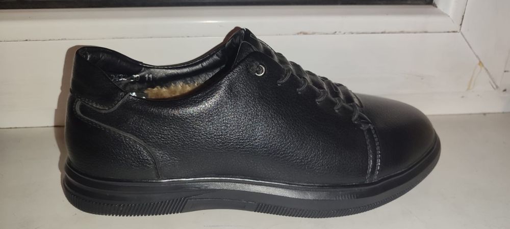 Продам новые туфли