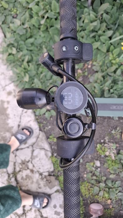 Электронный самакат ,в хорошем состоянии