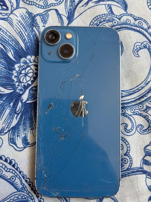 продам iphone 13 128gb