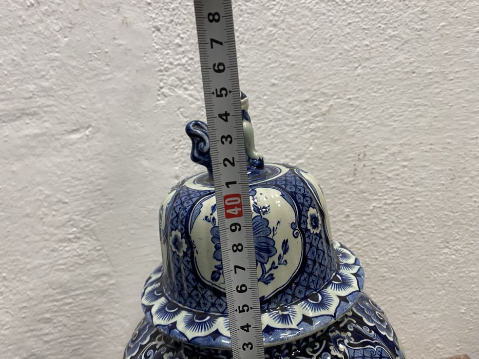 Голяма холандска порцеланова ваза на делфт