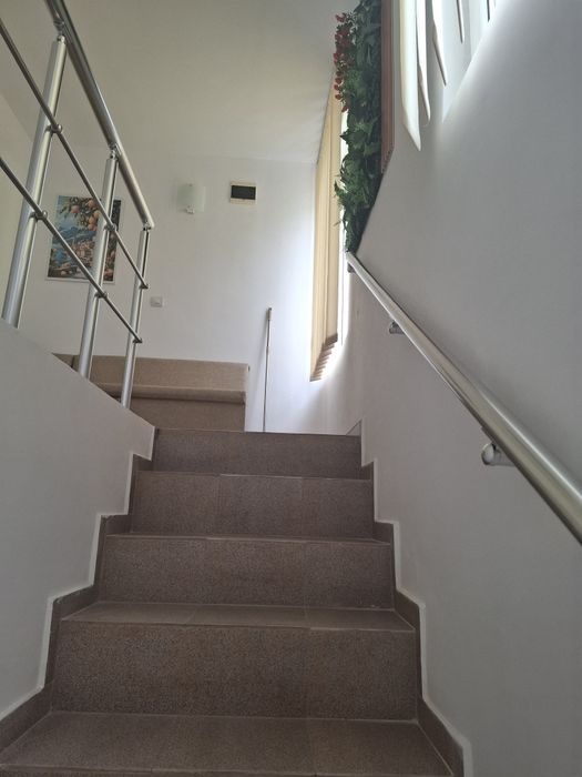 Дава се под наем Офис в Ямбол, Център - 24 кв.м за 204 € - Снимка #1