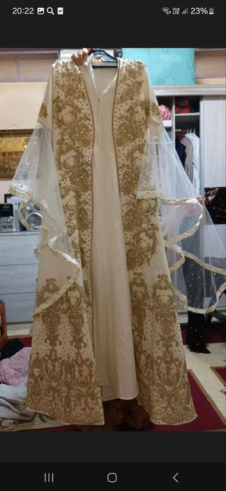 Ansambl koʻylak zor holatda