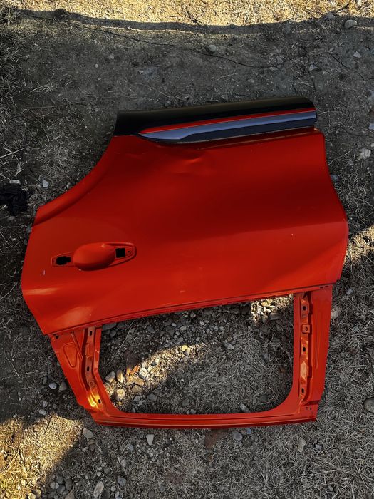 Ușă stânga spate renault  arkana.