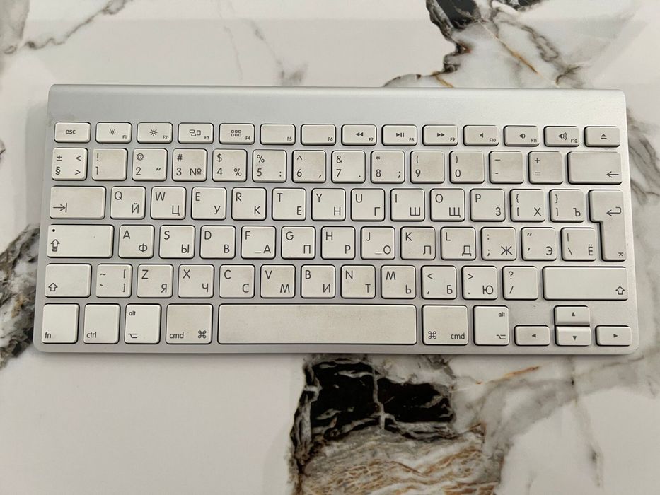 Продается клавиратура apple для маков imac и колонка