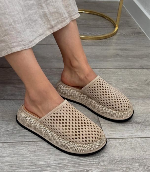 Продам мюли женские