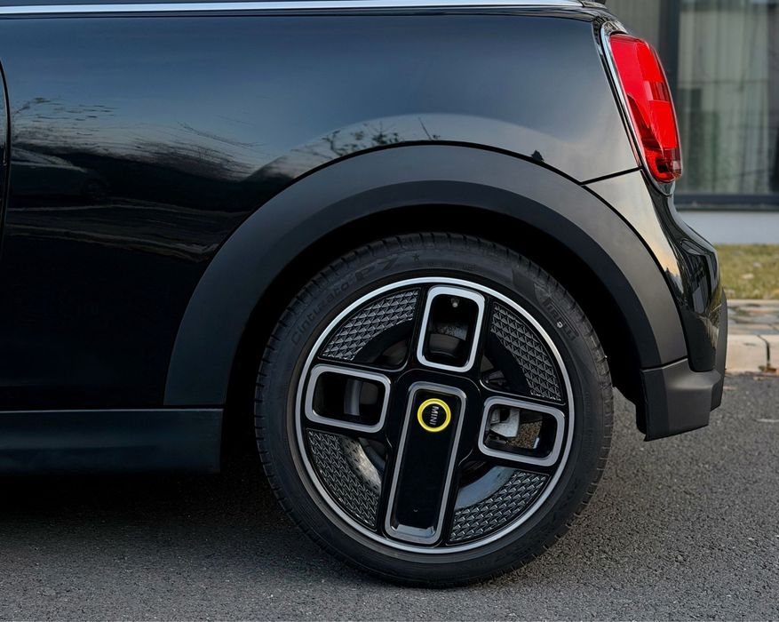 Pret:24.900 Mini Cooper 2024 ExtraFull | 1.5 150cp | 15000km | Automat