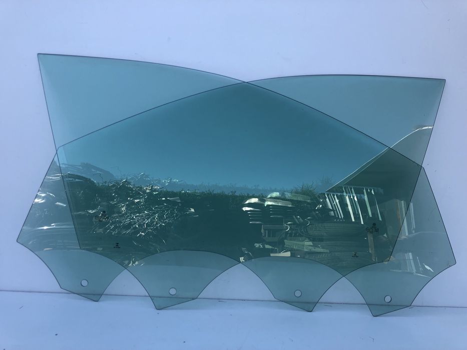 Geam st /dr  fata /spate vw Passat B8 combi/break 2015-2020