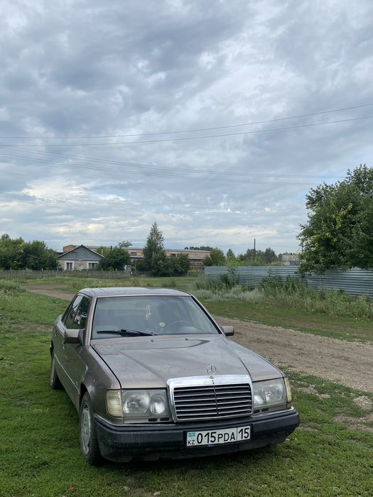 Mercedes-Benz W124