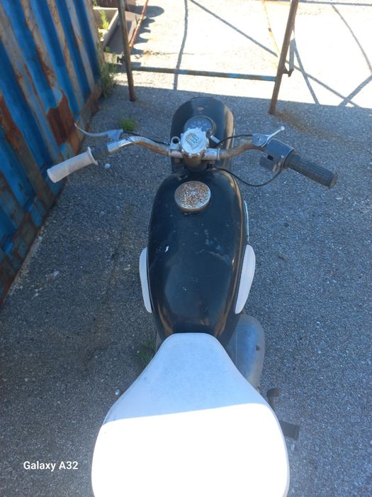 Стар мотор MZ 250