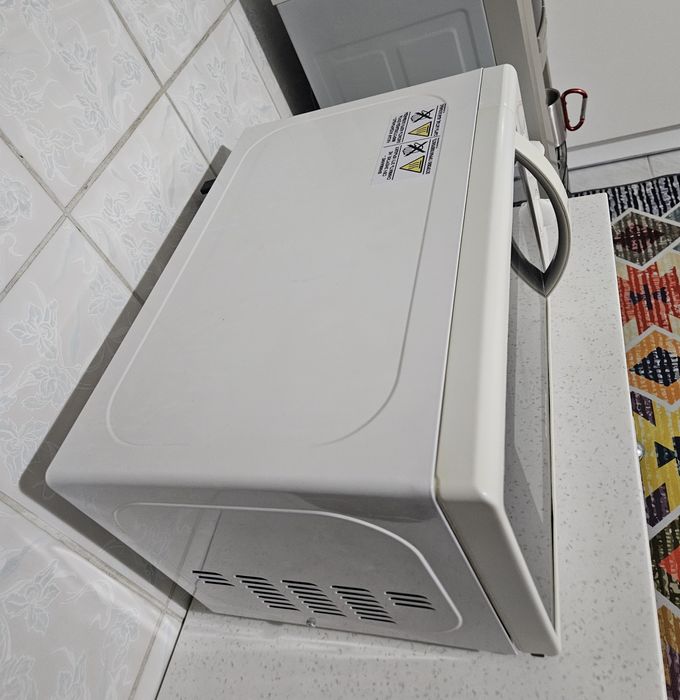 Микроволновка Elenberg бу