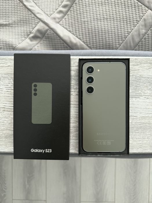 Продаётся Samsung S23 256GB Green