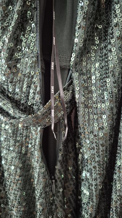 Rochie DKNY verde smarald cu paiete – mărime 36