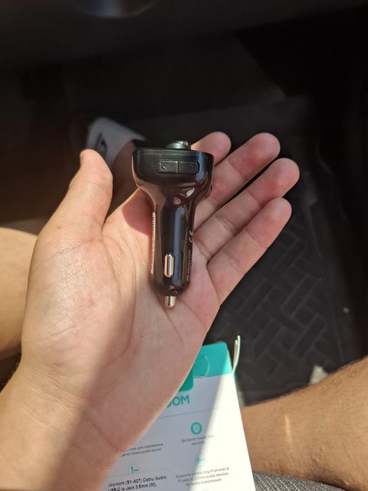 Vând FM Transmiţător Ritmix FMT-B100 - stare

excelentă