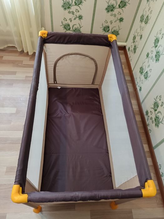 Манеж кровать складной