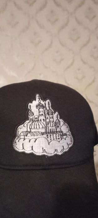 Шапка призрак един от първите дропови