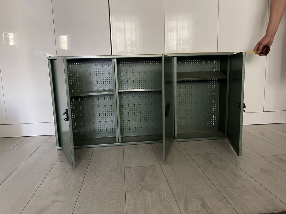 Mid Century Germany- Dulap metalic atelier -perete