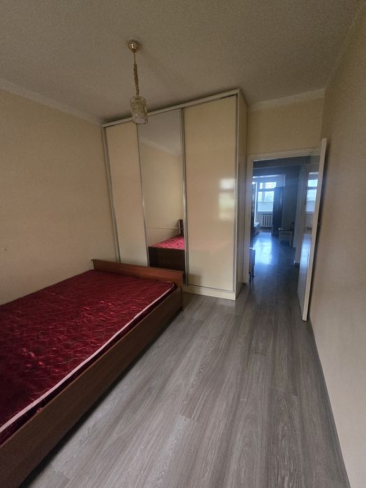 Сдаётся  квартира сергели  8а 2 ком 1 этаж семья  рядом дехкан базар