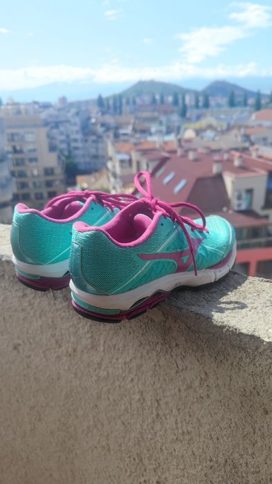 Маратонки  Mizuno Wave 6  номер 36 UK 3.5, 22.5 см, 22,5 см