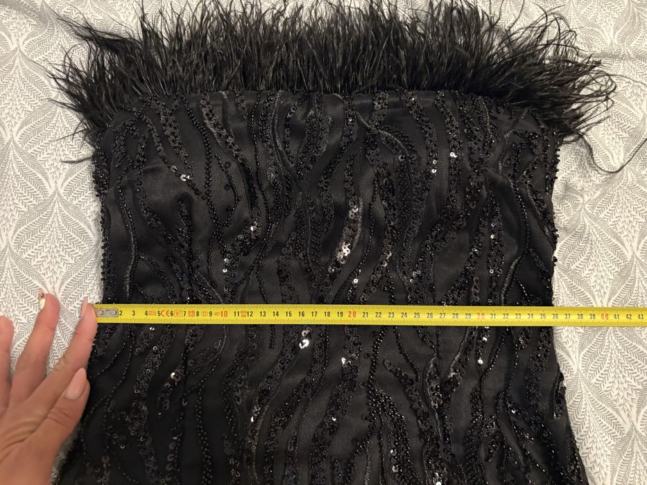 Черна рокля с пера размер М