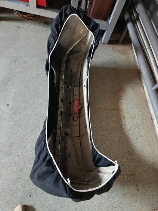 Задний бампер б/у оригинал