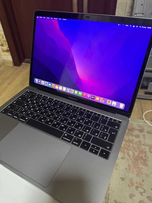 Макбук Про 2017 года 256ГБ macbook  8гб озу ноутбук