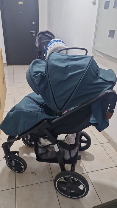 Коляска прогулочная