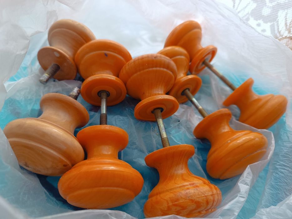 Продам дверные ручки