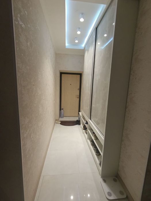 Продаю 2-х  комнатную квартиру Янги Хаёт Green House