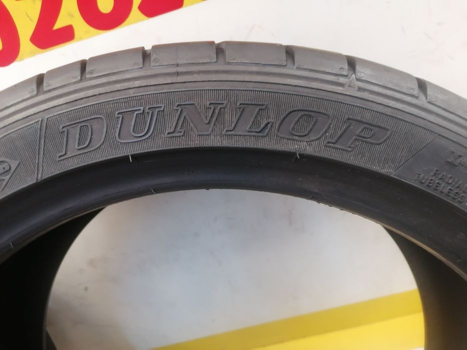 255/40/19 2* Dunlop vara 96v dot 4315.     5,58mm