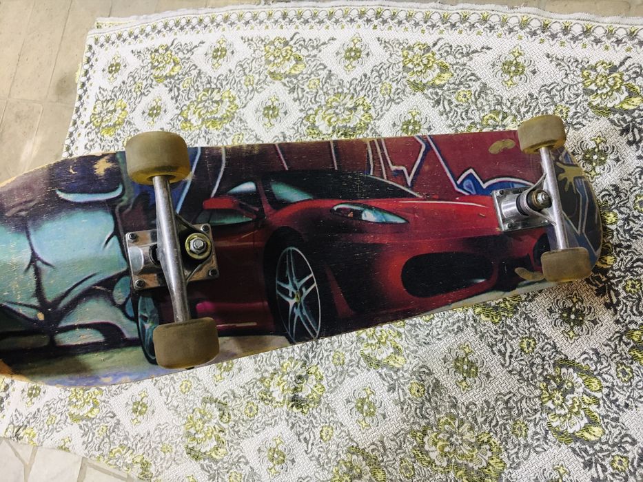 Скейтборд с принтом FERRARI на гелевый роликах, гибкий и удобный