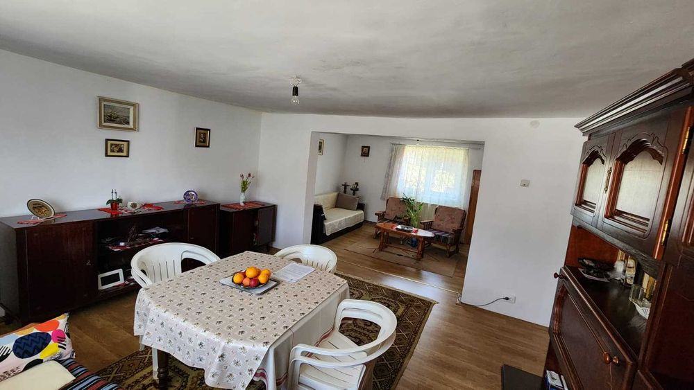Casuta de la munte - se vinde casa + teren Moroeni, DB