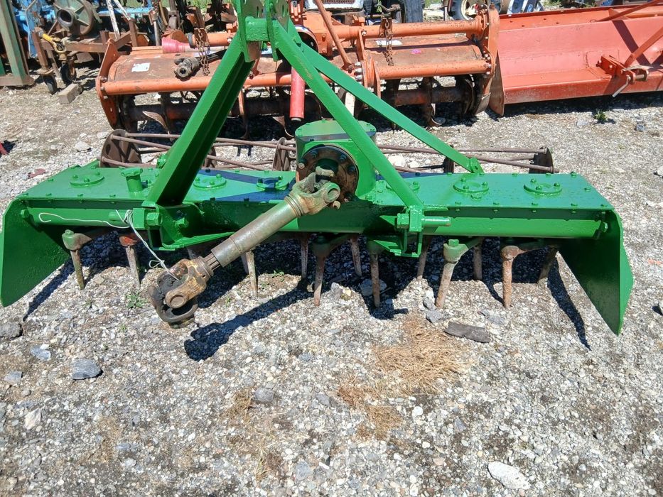 Freza grapa rotativa