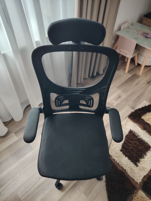 Scaun birou nou de culoare  neagra