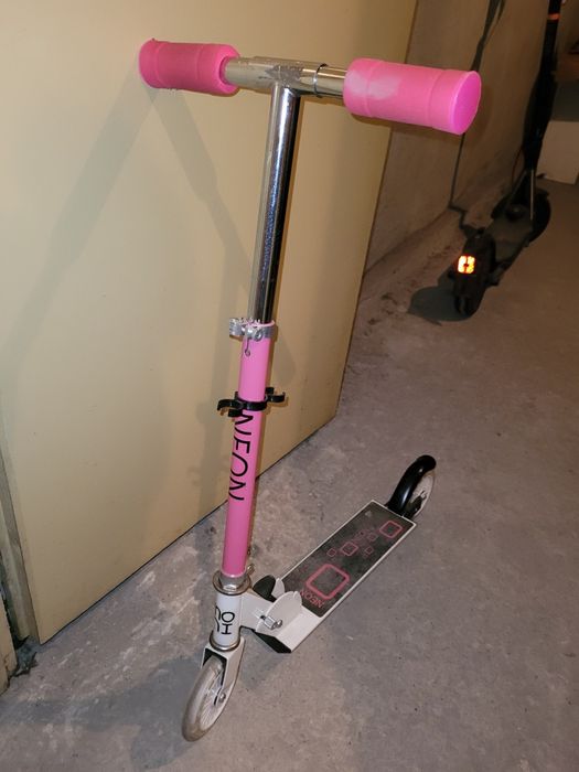 Тротинетка с 2 колела Moni