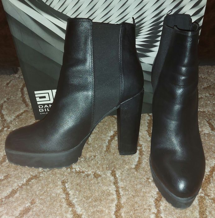 Дамски кожени боти на ток