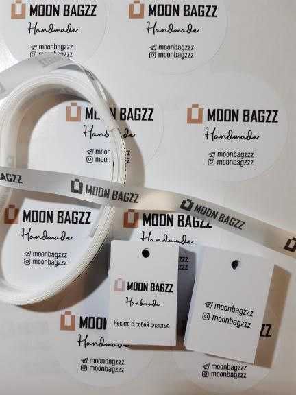 Печать на лентах, бирки из сатина, нейлона, картона, наклейки, значки