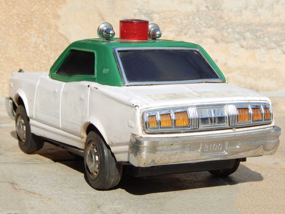 Jucarie Toyota Crown de politie tabla chinezeasca veche