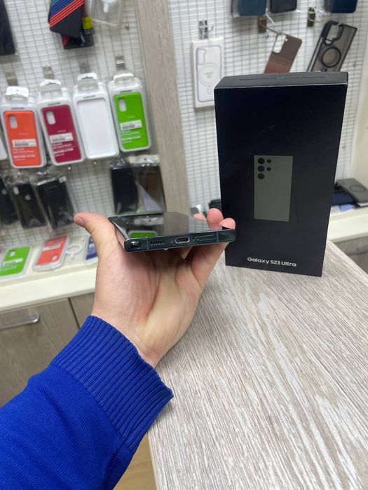 Samsung S23 Ultra xotirasi 12/256Gb