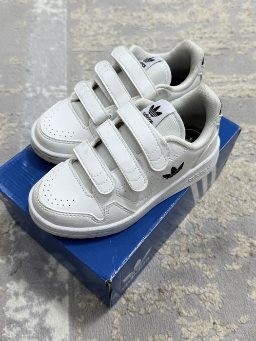 Продам детскую обувь