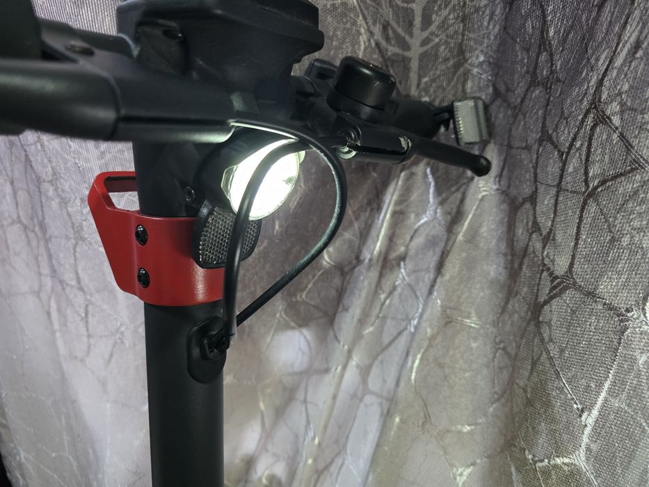 Продам электросамокат Tribe Maya