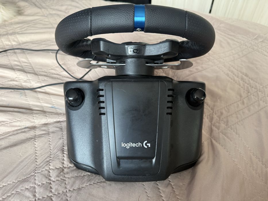 Волан и педали Logitech G29