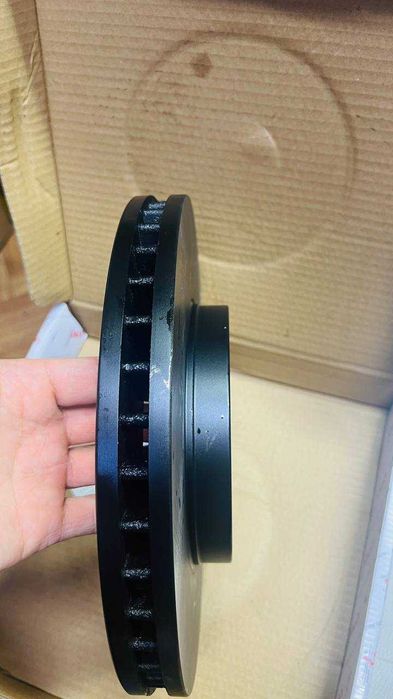 Тормозной диск на Toyota Prius