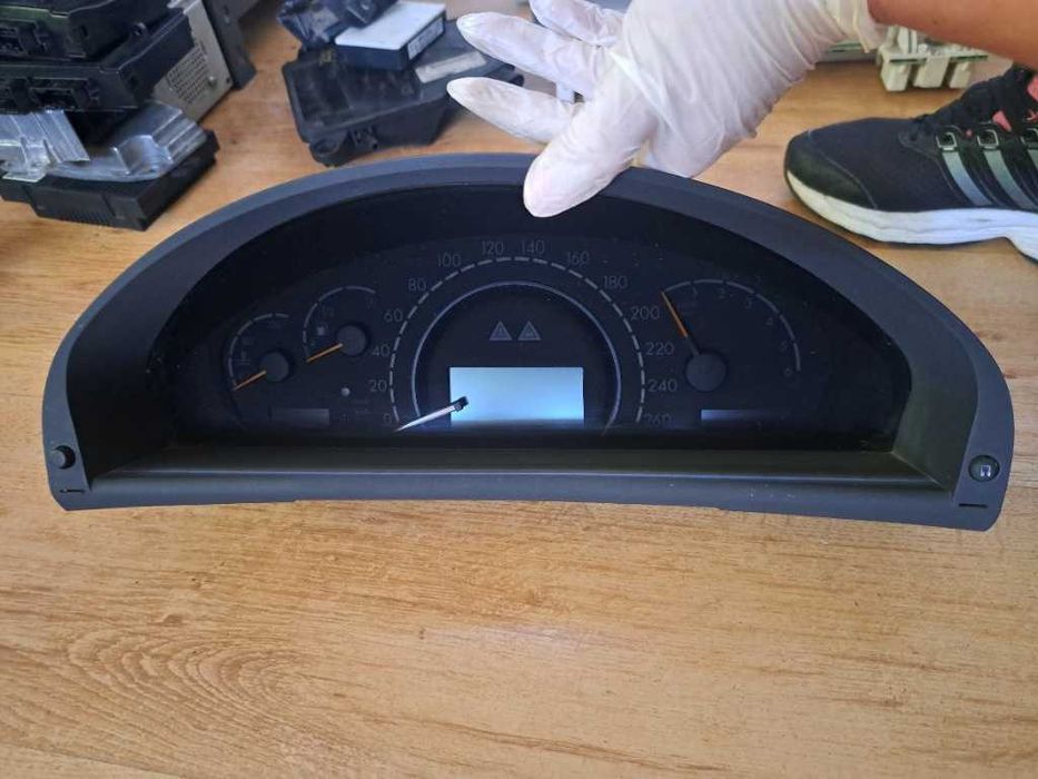 Ceasuri bord ceas bord kilometraj benzina Mercedes-Benz CL W215 S-Class W220 A2155420058 A 215 542 00 58