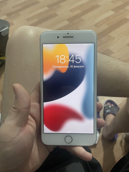 Айфон 7+ 32 гб док иметься