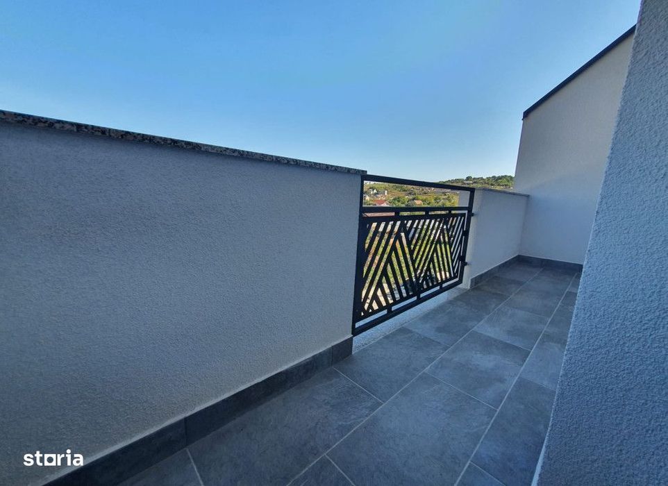 Promotie:duplex 4 camere Bucium-Visani,strada principalaCod:155795
