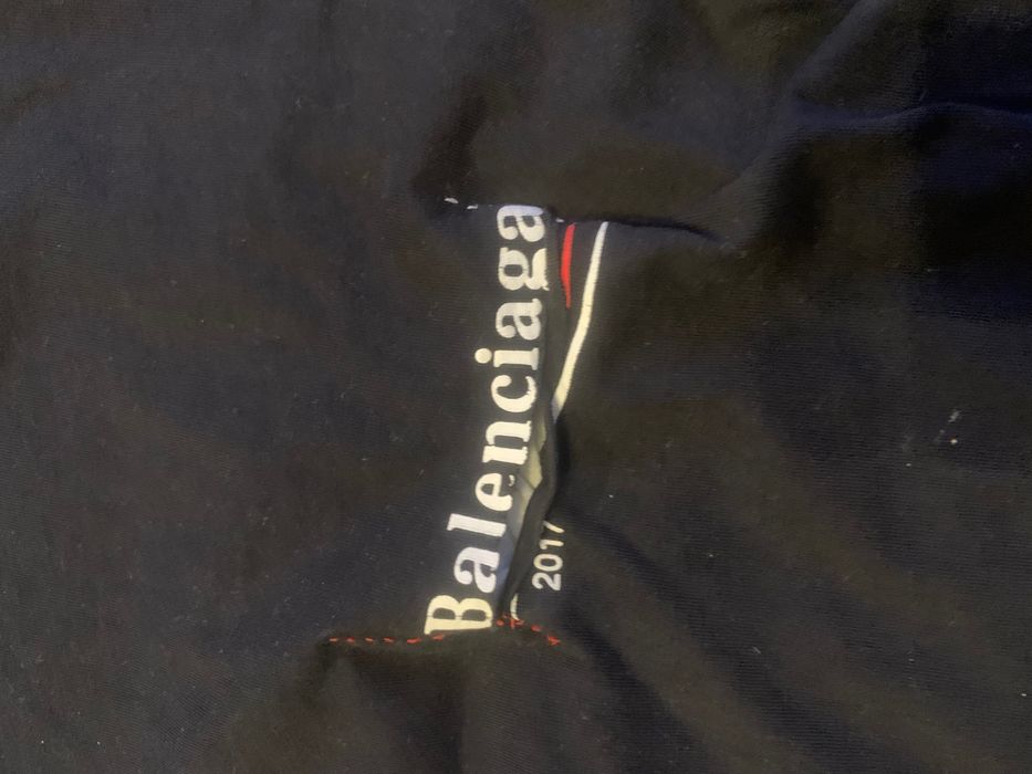 Тениски и блузи на известни марки