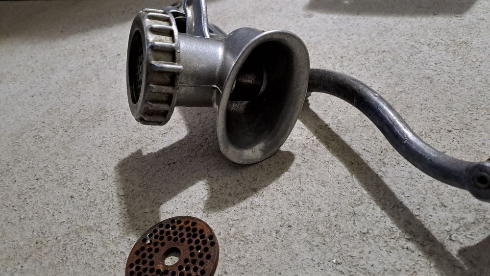 Мясорубка сотилади