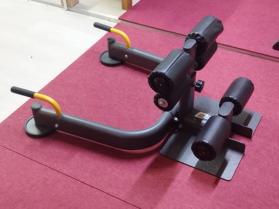 Тренажёр для присяданий Stonerise S960 (Sissy Squat Machine).