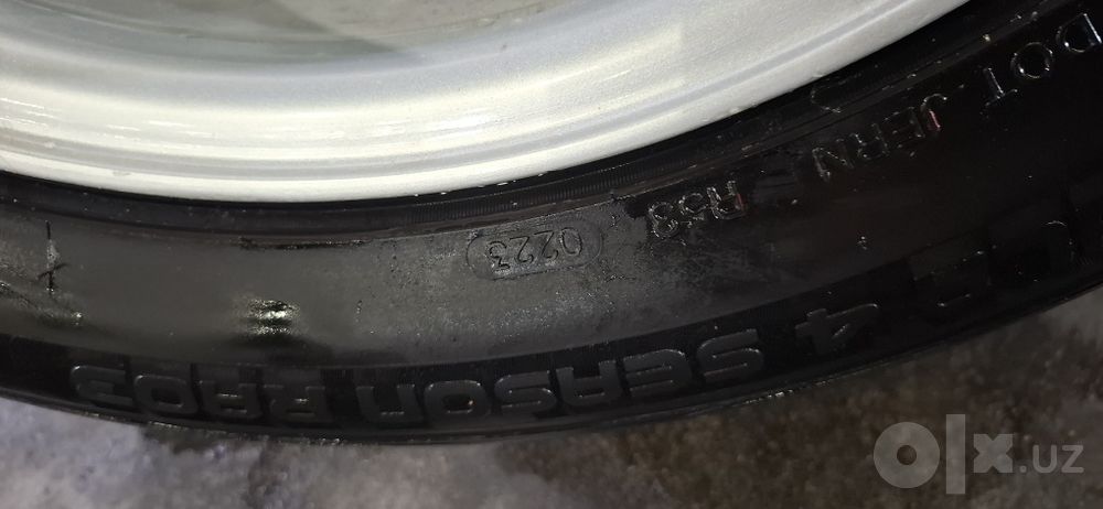 Vossen R18 8j 5*114 резина Rotalla всесезонные мягкие  235/50zr18 прот